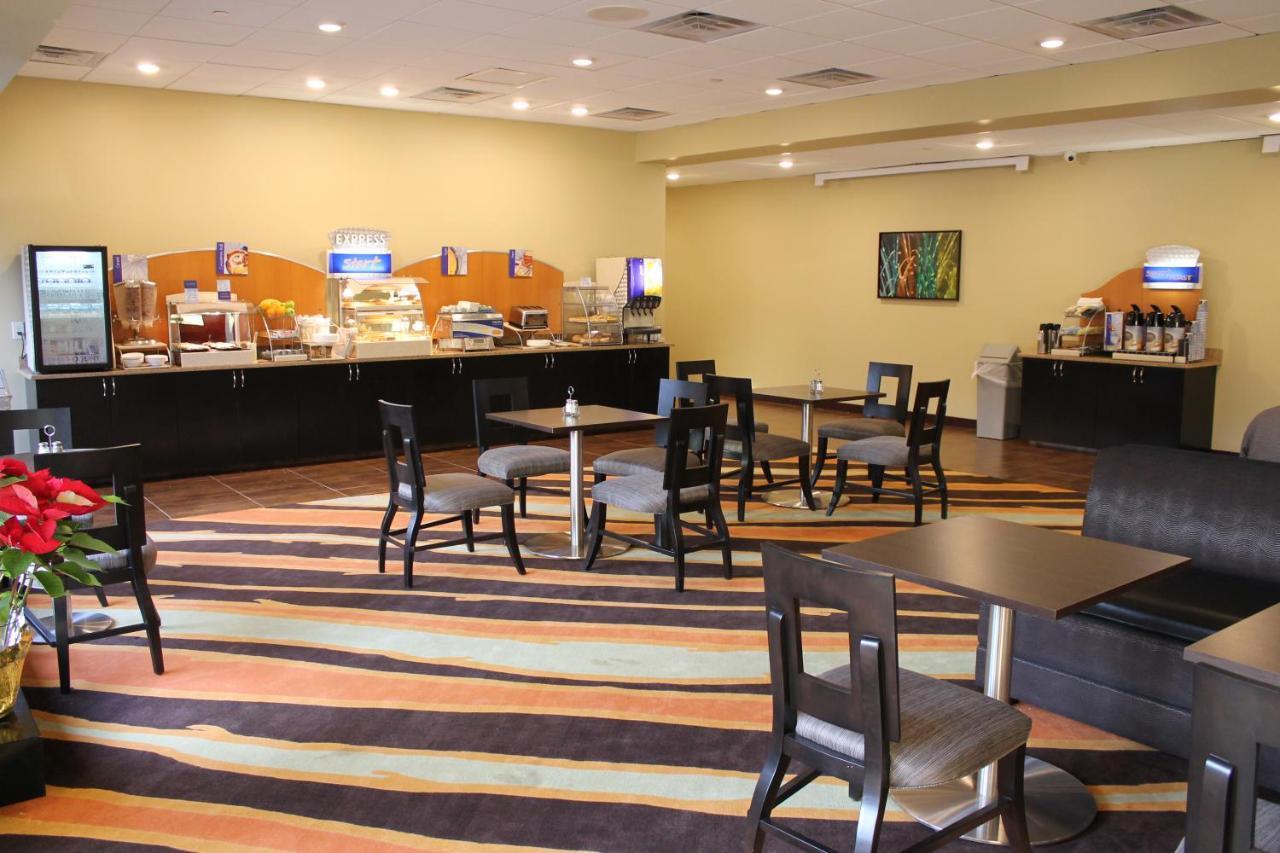 Holiday Inn Express Princeton Southeast By Ihg Plainsboro Экстерьер фото