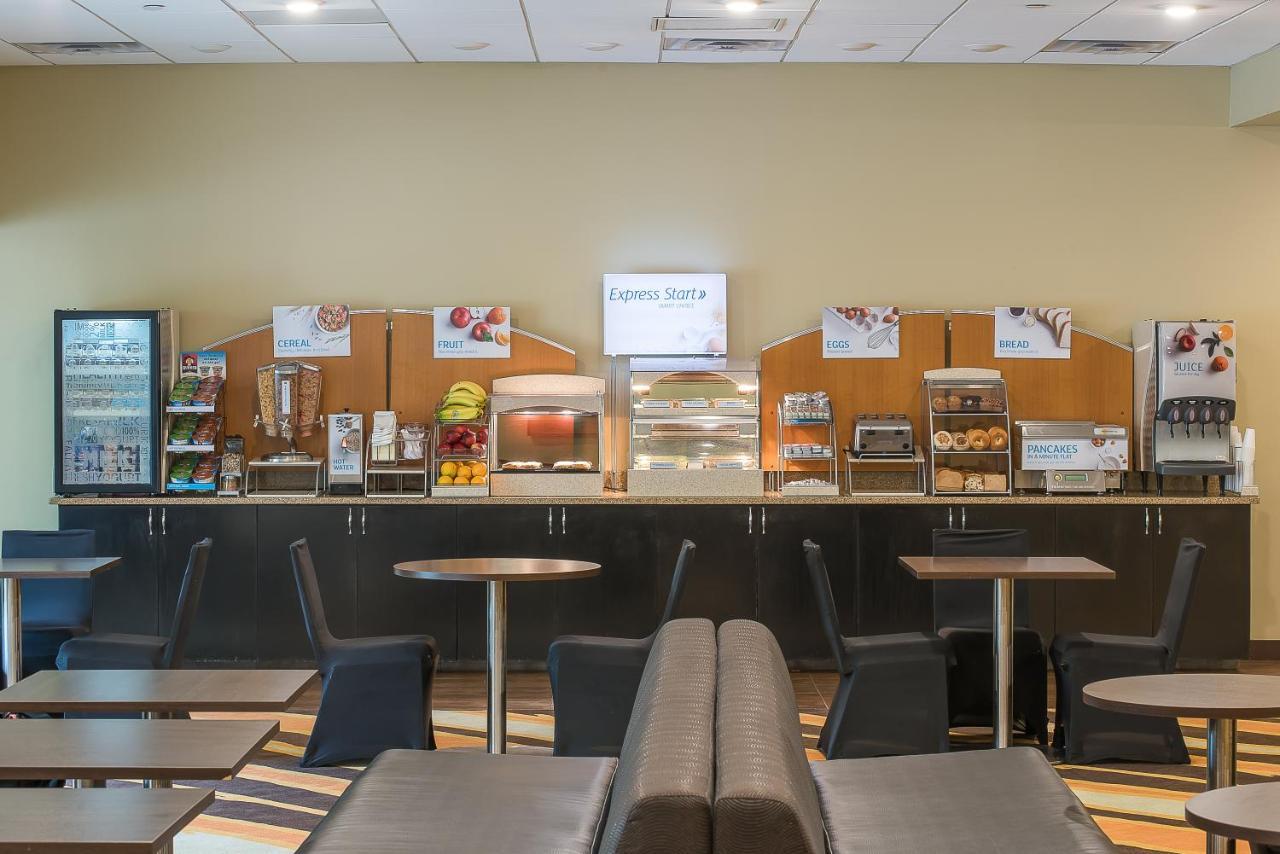 Holiday Inn Express Princeton Southeast, An Ihg Hotel Plainsboro Экстерьер фото