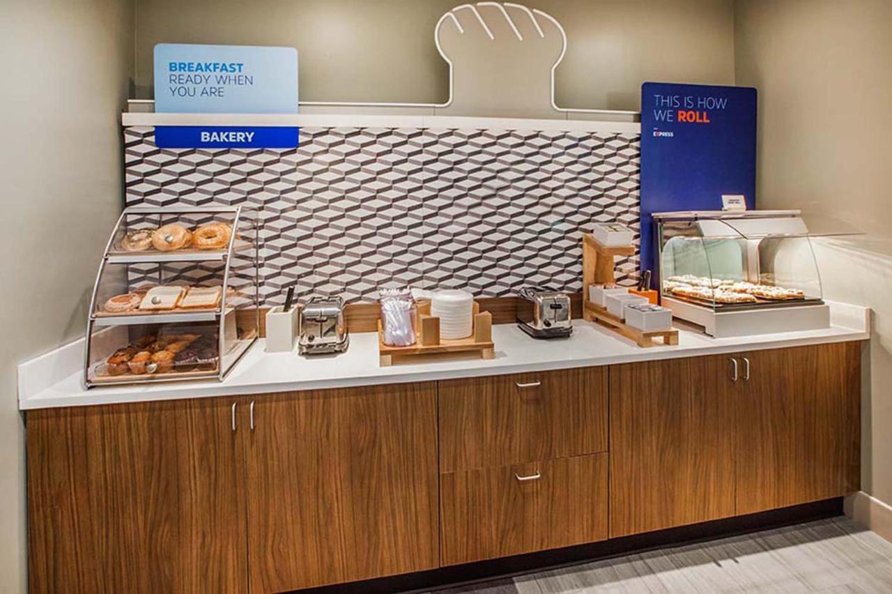 Holiday Inn Express Princeton Southeast By Ihg Plainsboro Экстерьер фото